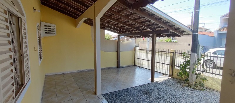 Casa à venda com 3 quartos, 150m² - Foto 4