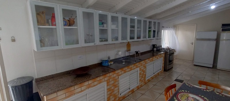 Casa à venda com 3 quartos, 150m² - Foto 8