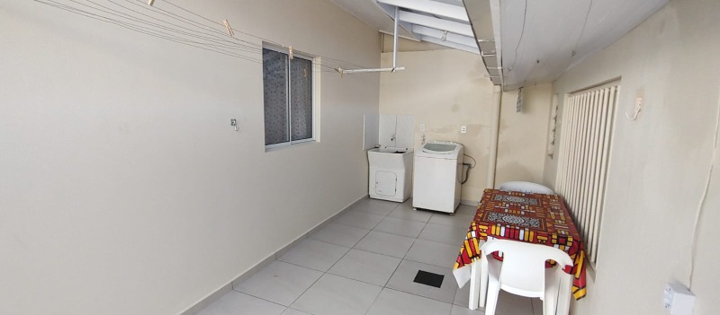 Casa à venda com 3 quartos, 150m² - Foto 14