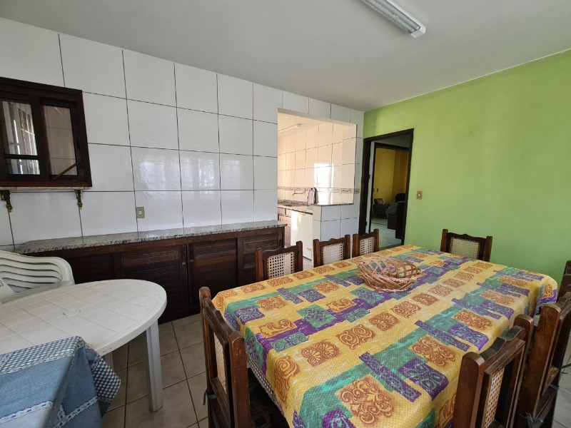 Casa à venda com 3 quartos, 178m² - Foto 15