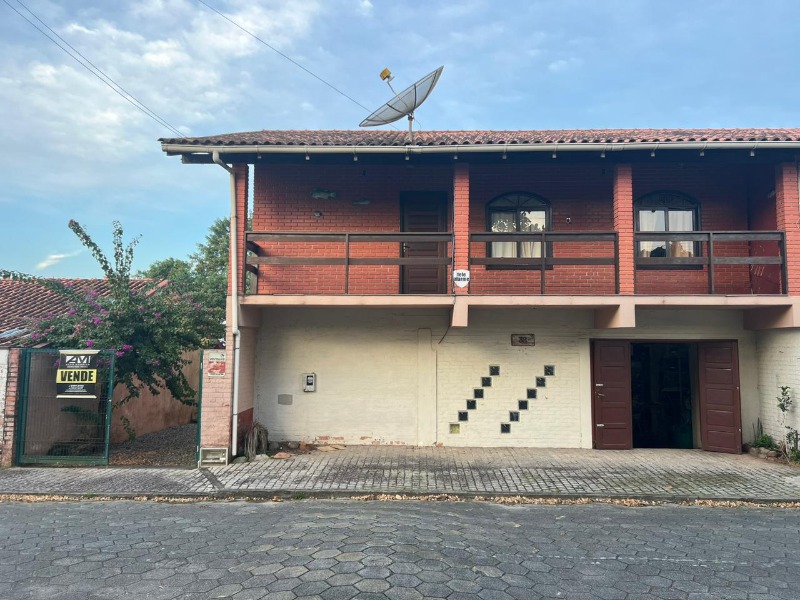 Casa à venda com 5 quartos, 125m² - Foto 5