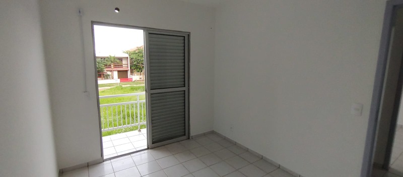 Apartamento para alugar com 2 quartos, 70m² - Foto 17