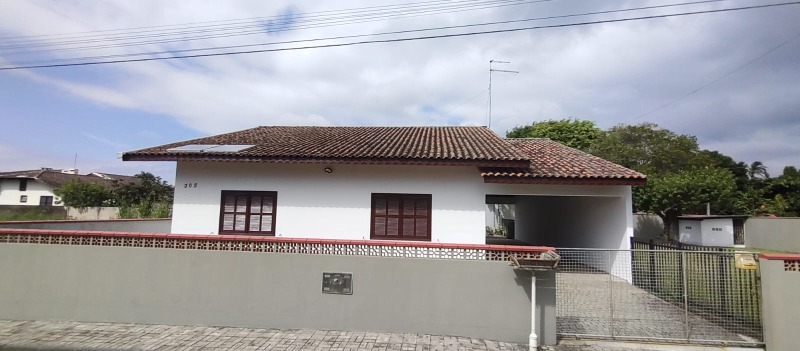 Casa para alugar com 3 quartos, 167m² - Foto 2