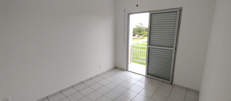 Apartamento para alugar com 2 quartos, 70m² - Foto 13