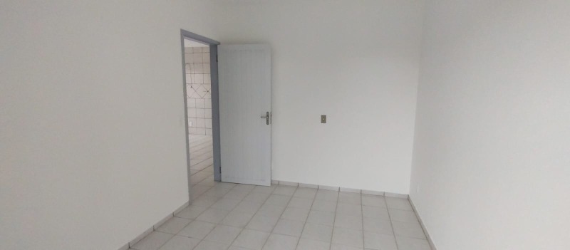 Apartamento para alugar com 2 quartos, 70m² - Foto 12