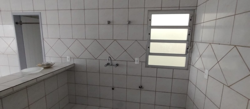 Apartamento para alugar com 2 quartos, 70m² - Foto 2