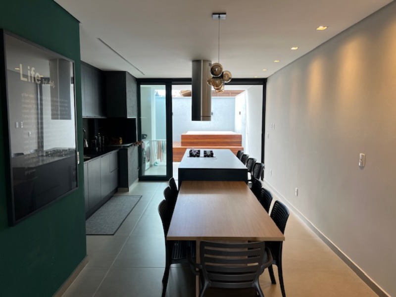 Casa à venda com 3 quartos, 132m² - Foto 14