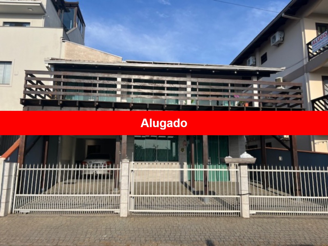 Apartamento para alugar com 3 quartos, 150m² - Foto 1