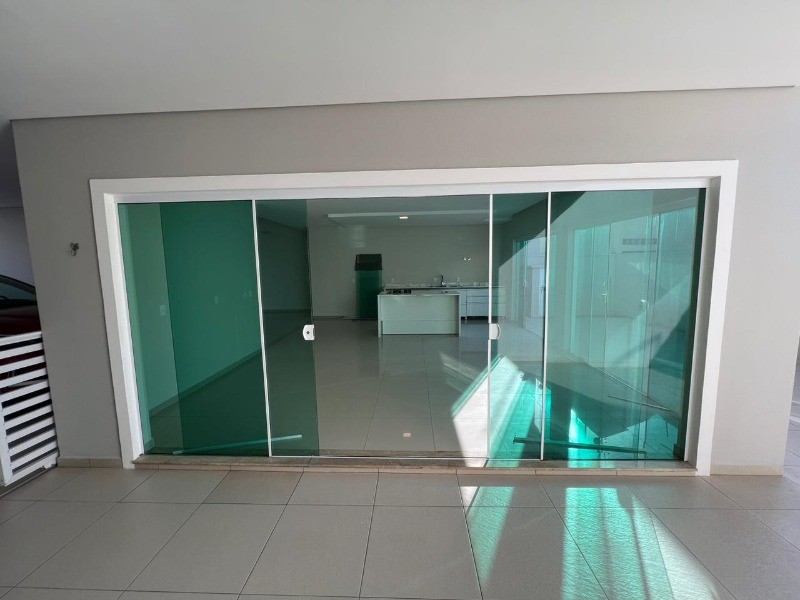 Casa à venda e aluguel com 4 quartos, 250m² - Foto 25