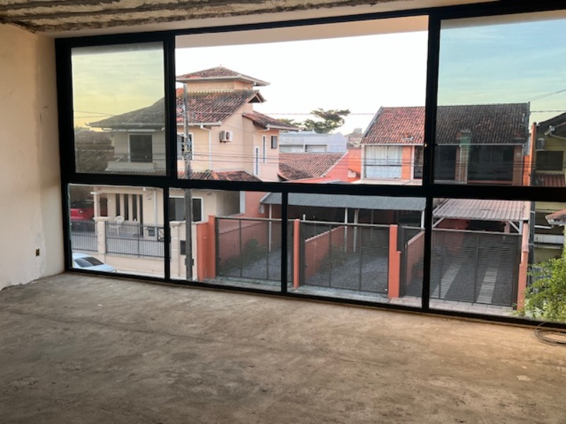 Casa à venda com 3 quartos, 309m² - Foto 28