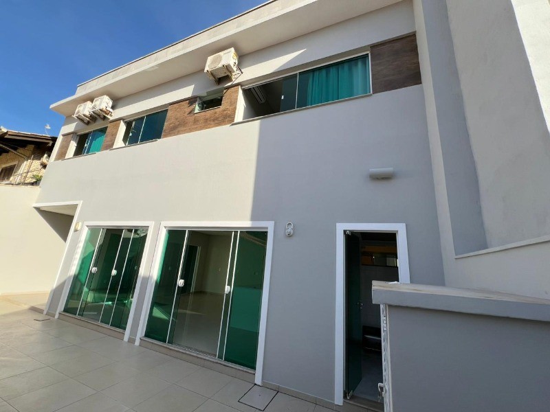 Casa à venda e aluguel com 4 quartos, 250m² - Foto 29