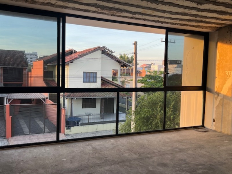 Casa à venda com 3 quartos, 309m² - Foto 29