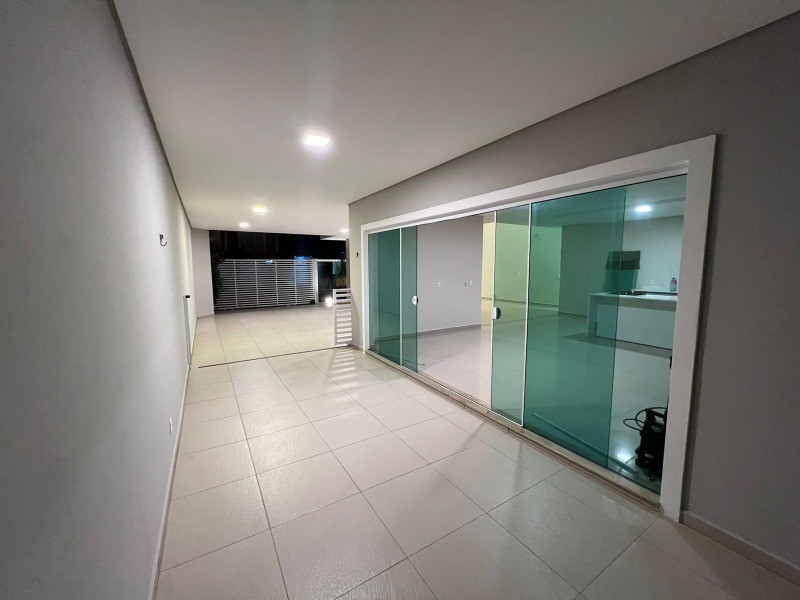 Casa à venda e aluguel com 4 quartos, 250m² - Foto 45