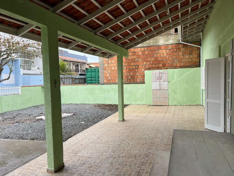 Casa para alugar com 3 quartos, 90m² - Foto 18