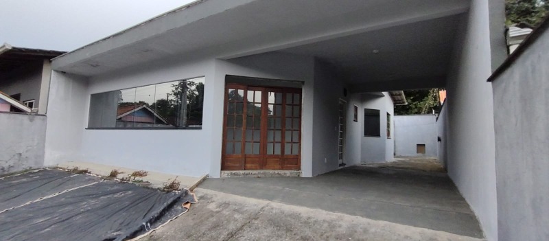 Casa à venda com 2 quartos, 100m² - Foto 3