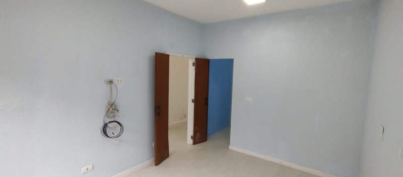 Casa à venda com 2 quartos, 100m² - Foto 4