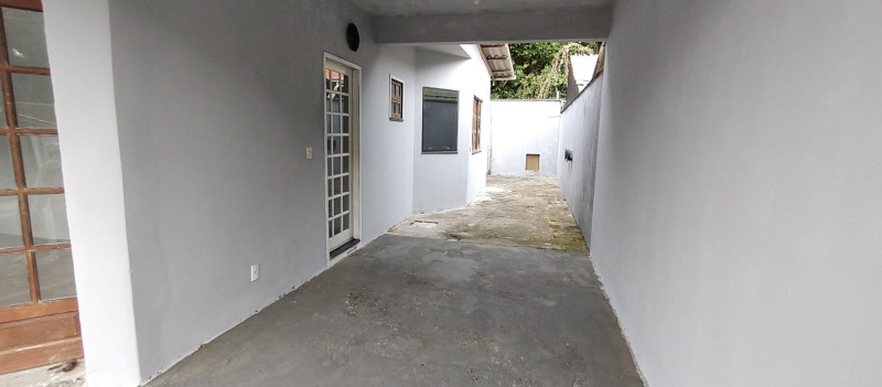 Casa à venda com 2 quartos, 100m² - Foto 21