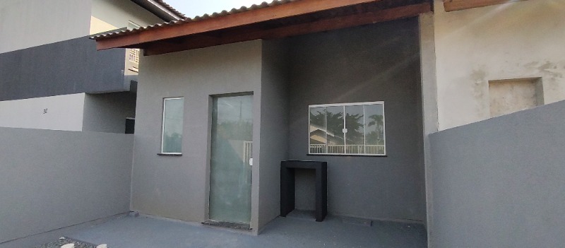 Casa para alugar com 3 quartos, 60m² - Foto 13