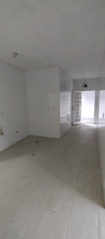 Casa à venda com 2 quartos, 100m² - Foto 10