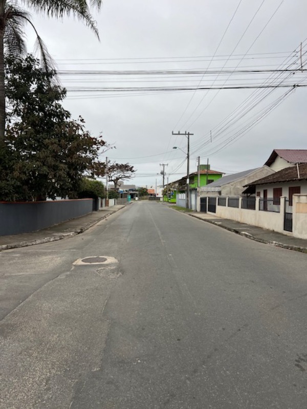 Casa à venda e aluguel com 7 quartos, 200m² - Foto 6