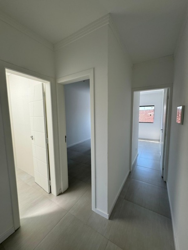 Casa à venda com 3 quartos, 100m² - Foto 8