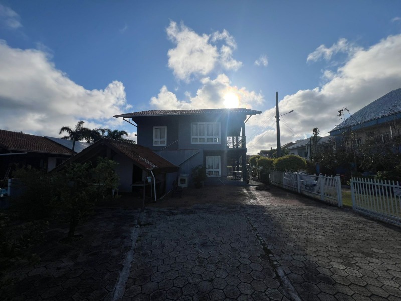 Casa à venda com 4 quartos, 150m² - Foto 5