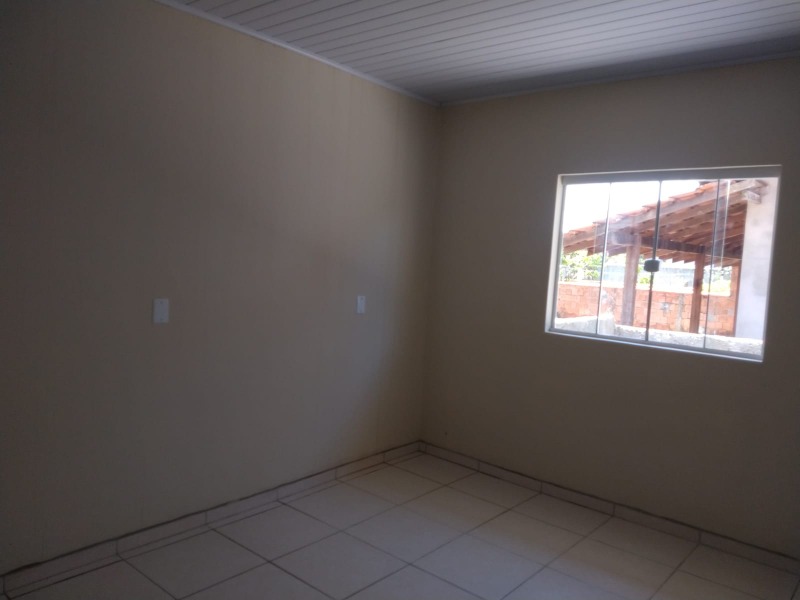 Casa à venda com 2 quartos, 110m² - Foto 4