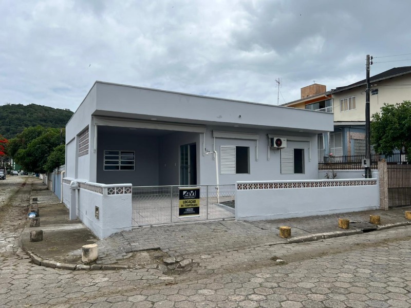 Casa para lancamento com 3 quartos, 90m² - Foto 1