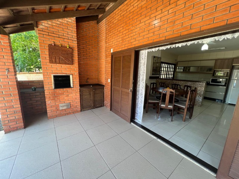 Casa à venda e aluguel com 4 quartos, 190m² - Foto 3