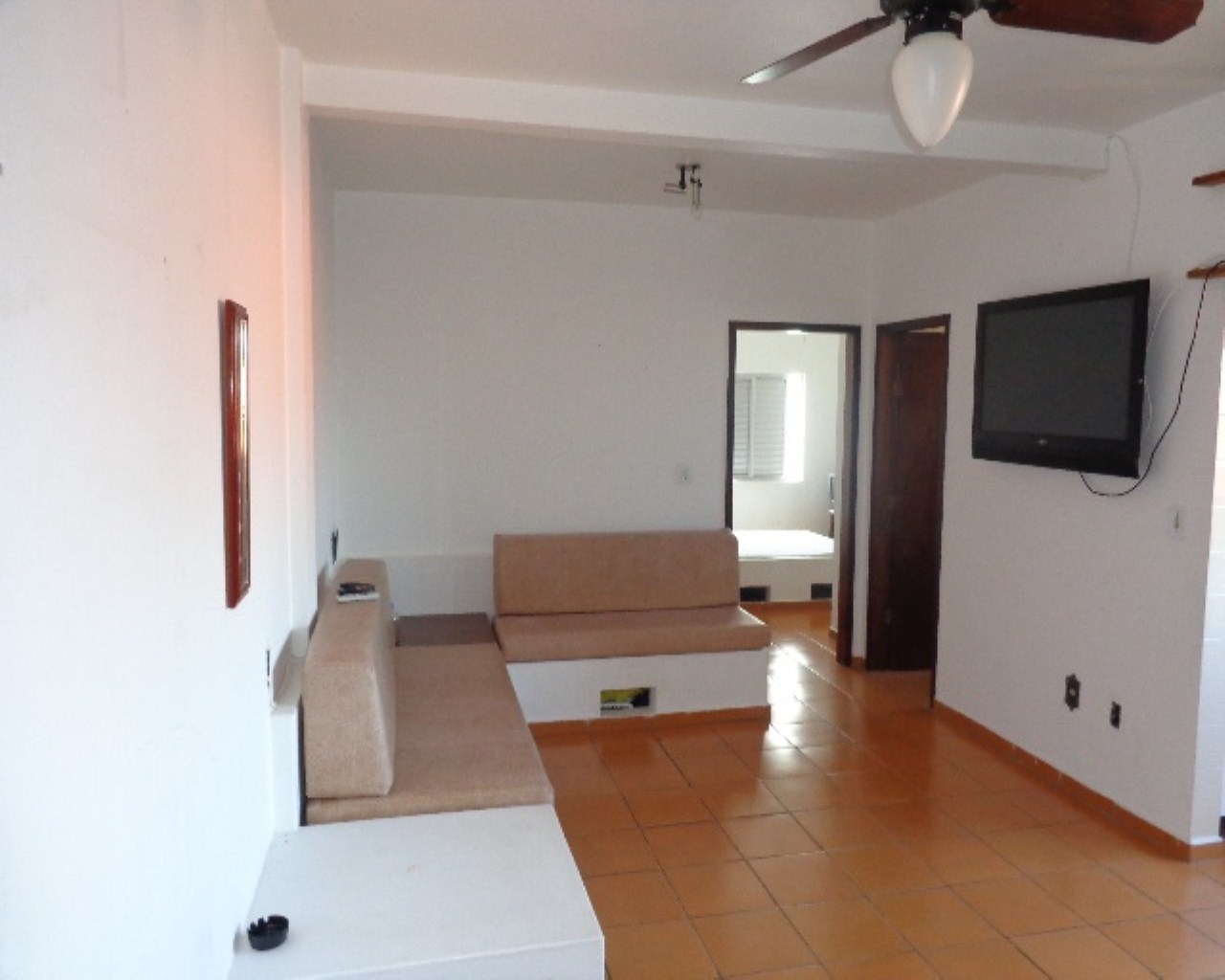 Apartamento à venda com 1 quarto, 50m² - Foto 2