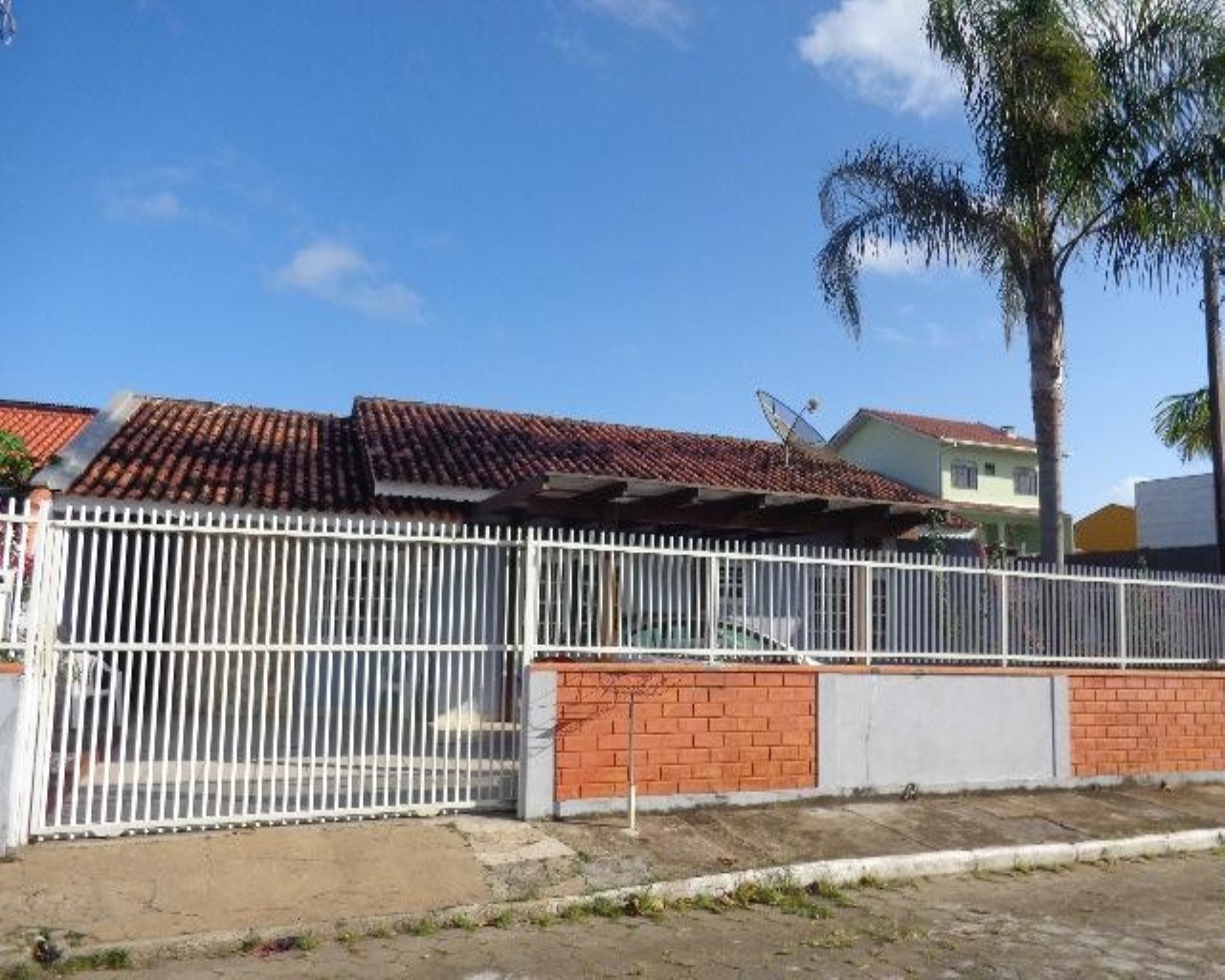 Casa à venda com 3 quartos, 100m² - Foto 6