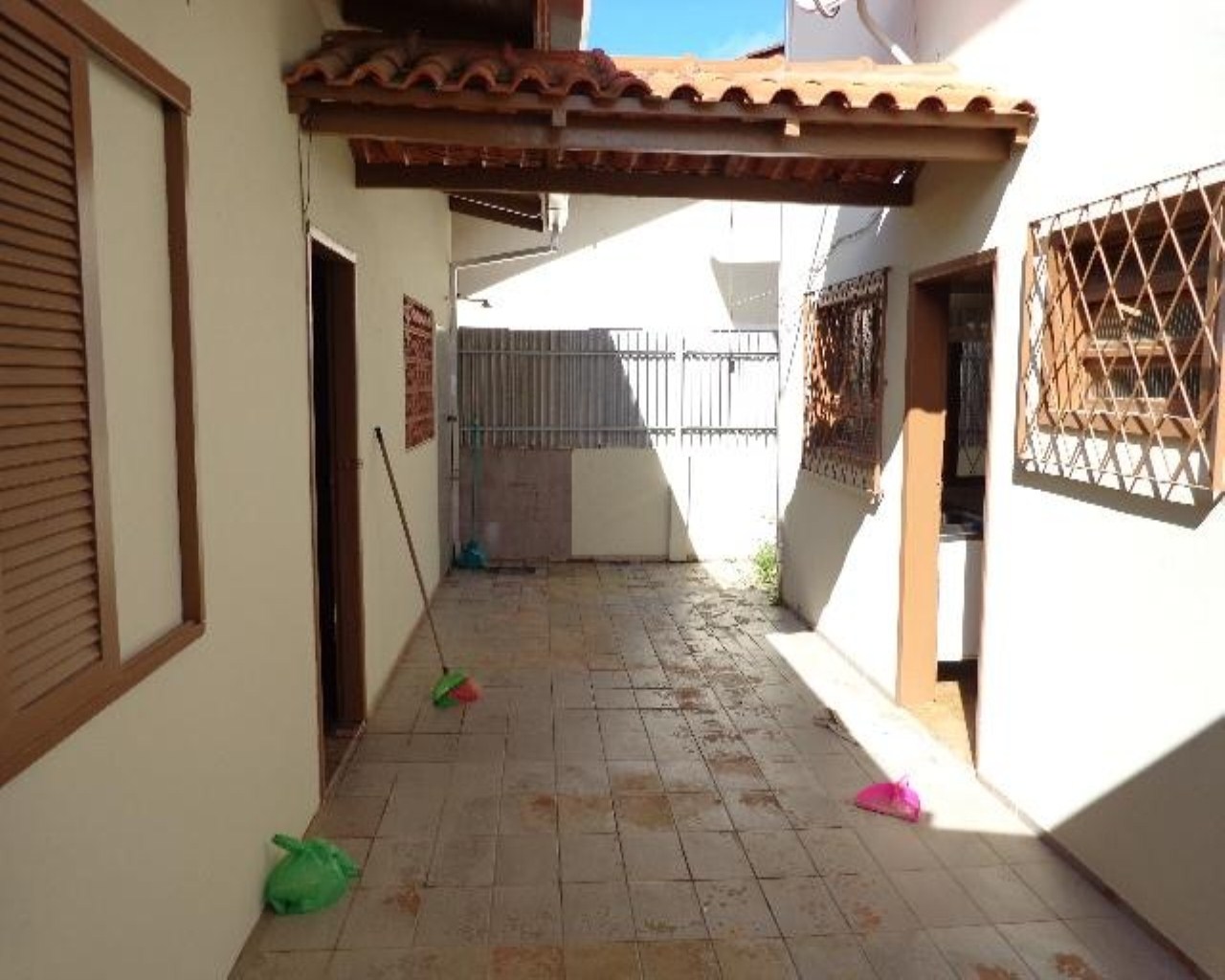 Sobrado à venda com 5 quartos, 200m² - Foto 15