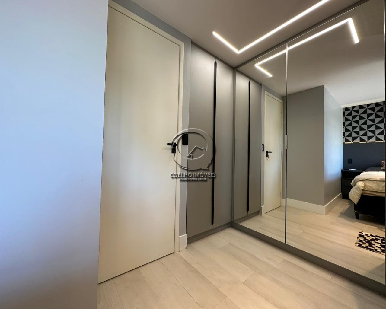 Apartamento à venda com 2 quartos, 60m² - Foto 15