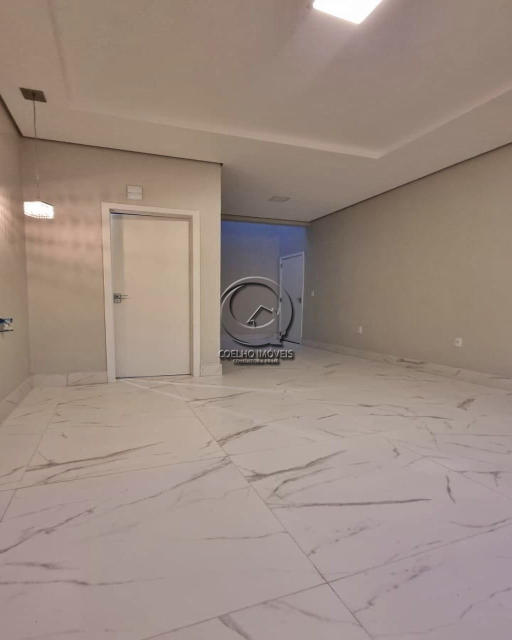 Casa à venda com 3 quartos, 323m² - Foto 11