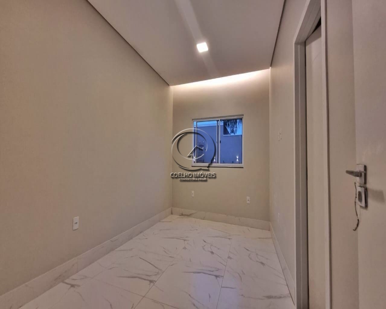 Casa à venda com 3 quartos, 323m² - Foto 16