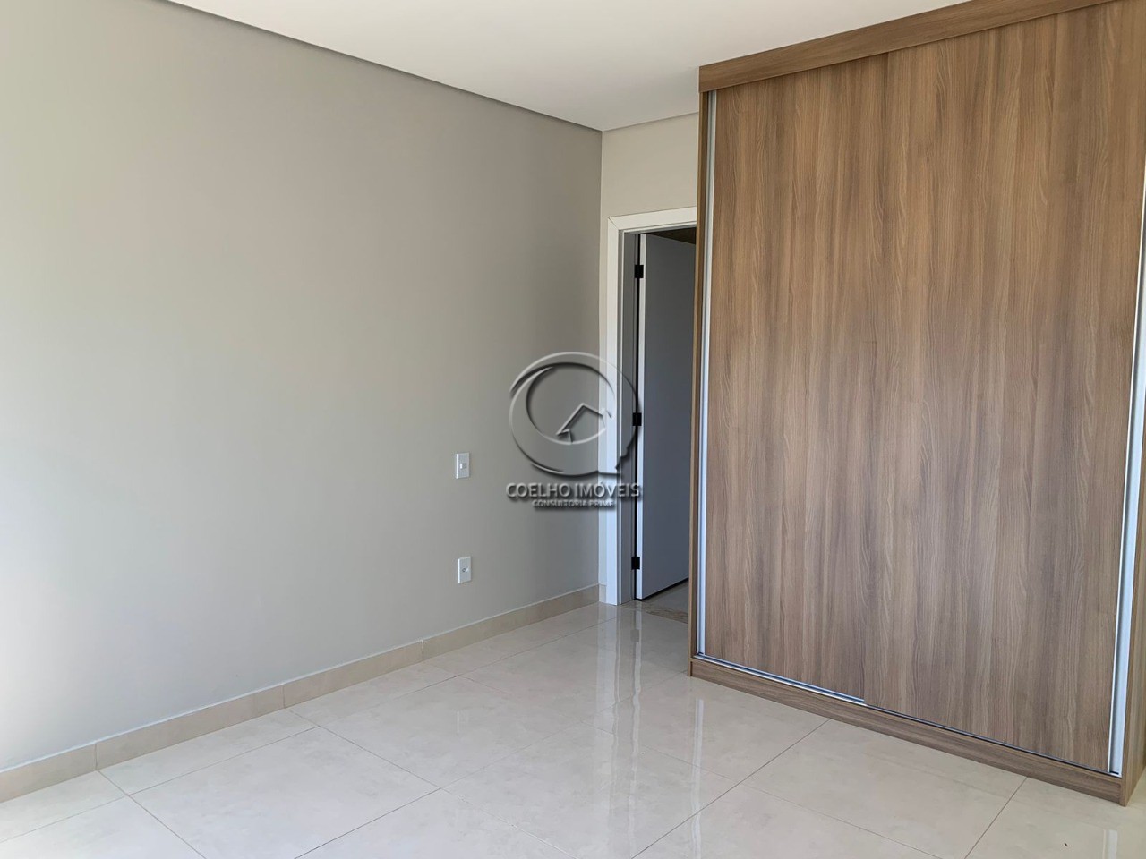 Casa à venda com 3 quartos, 268m² - Foto 18