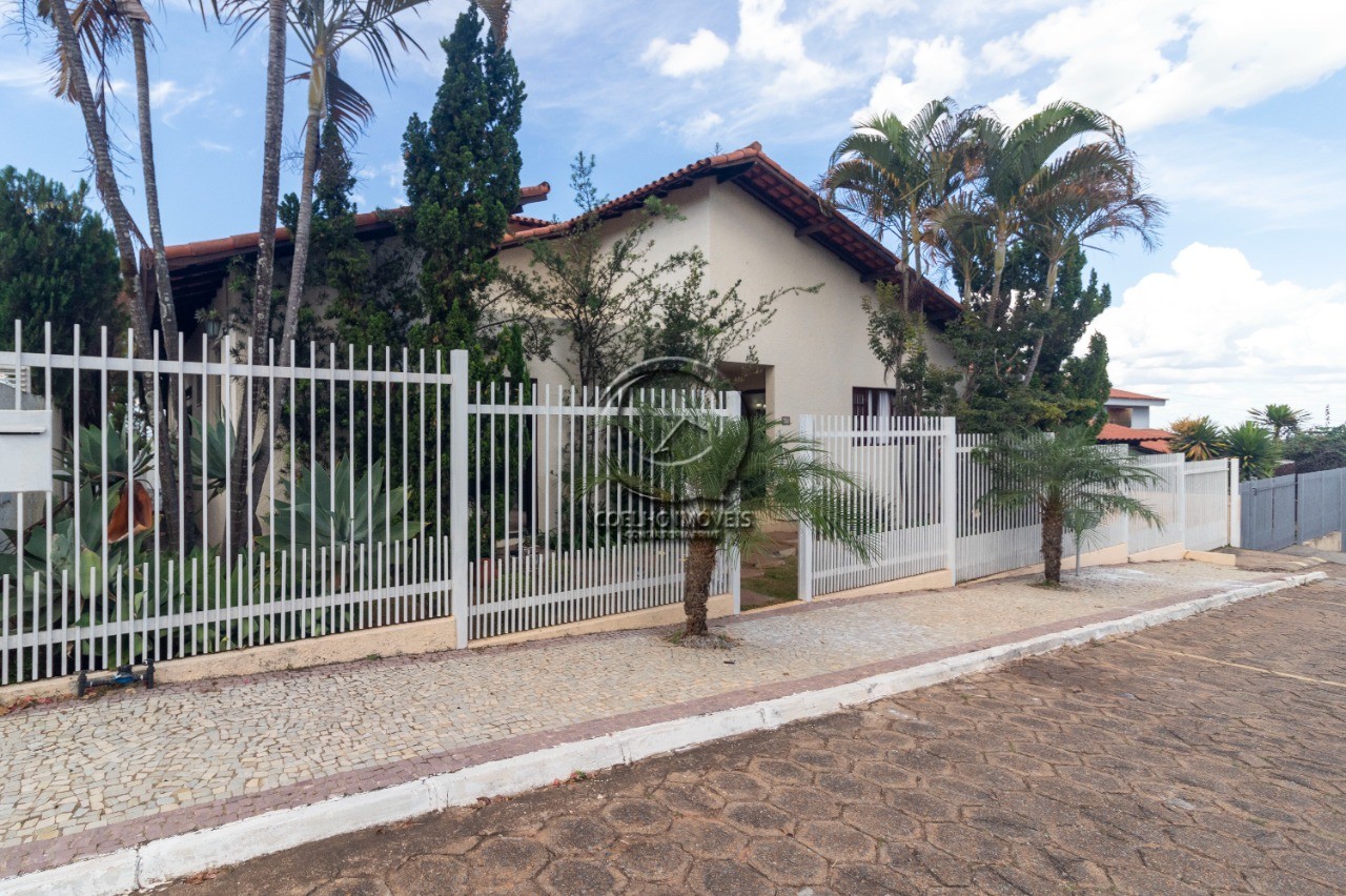 Casa à venda com 6 quartos, 620m² - Foto 6