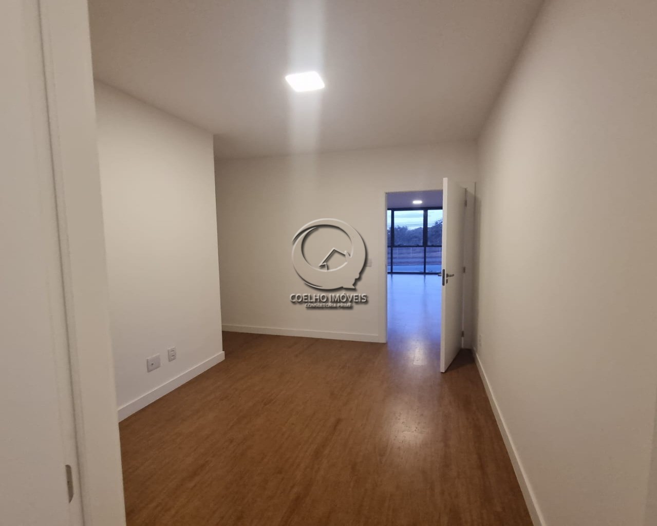 Apartamento à venda com 4 quartos, 191m² - Foto 10