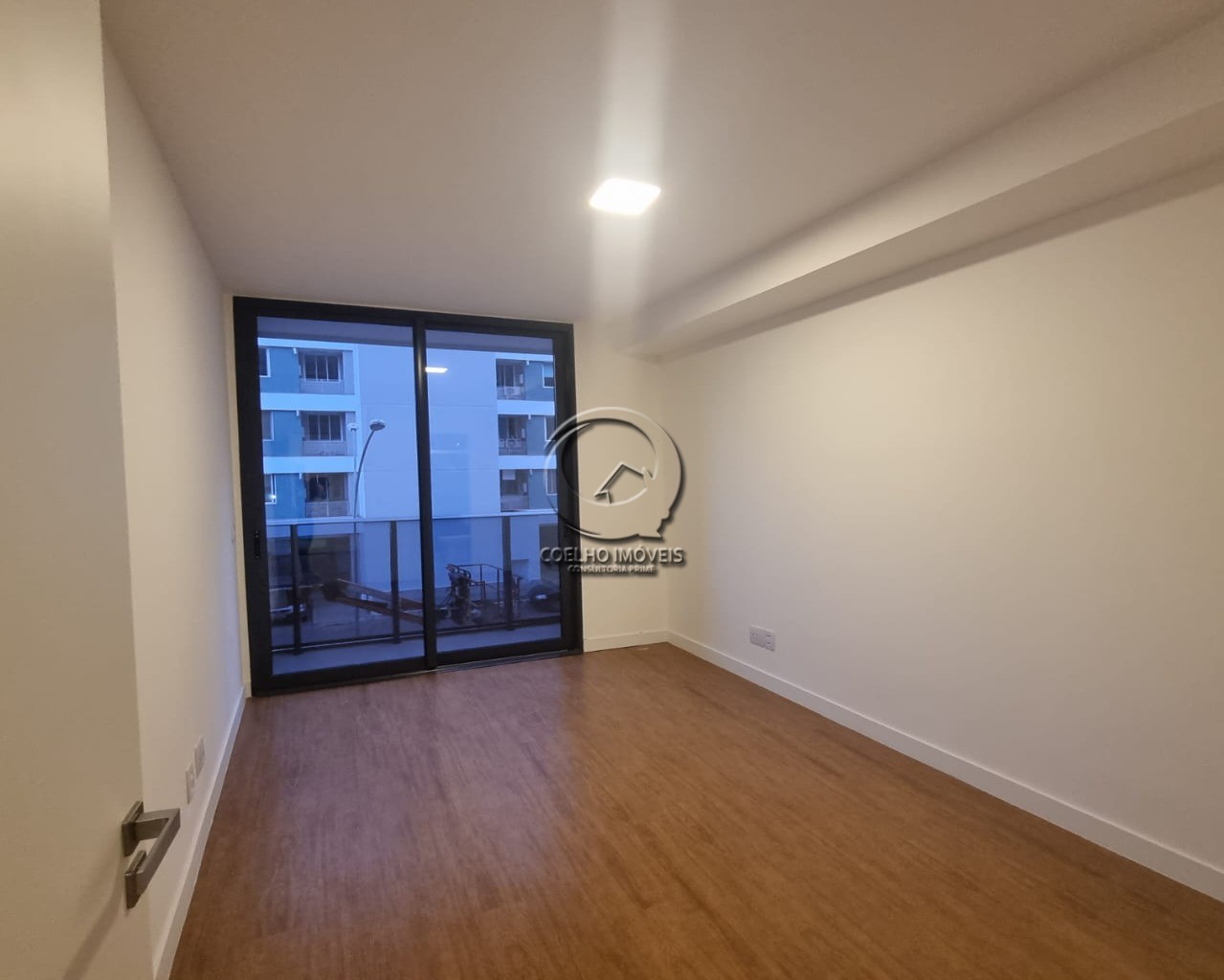 Apartamento à venda com 4 quartos, 191m² - Foto 12