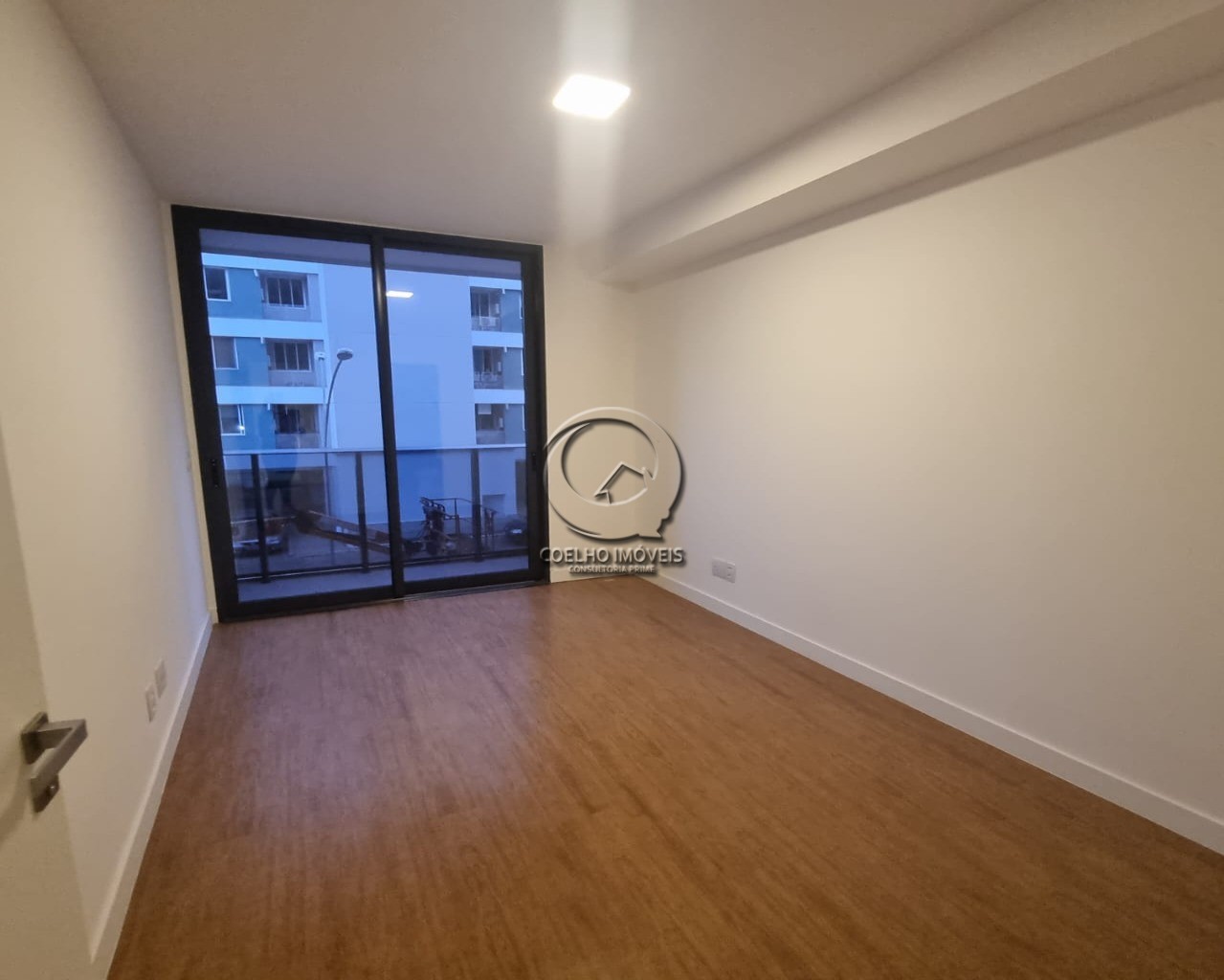 Apartamento à venda com 4 quartos, 191m² - Foto 13