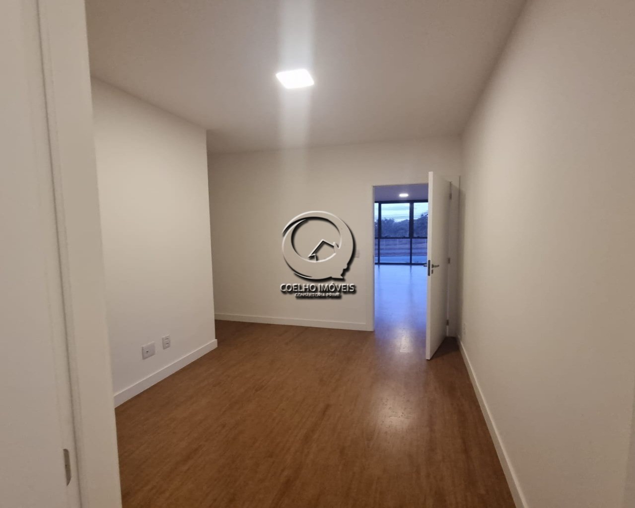 Apartamento à venda com 4 quartos, 192m² - Foto 10