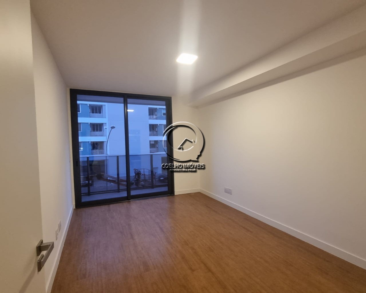 Apartamento à venda com 4 quartos, 192m² - Foto 12