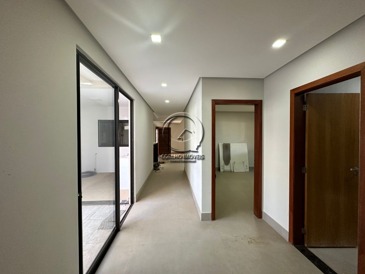 Casa à venda com 3 quartos, 730m² - Foto 8