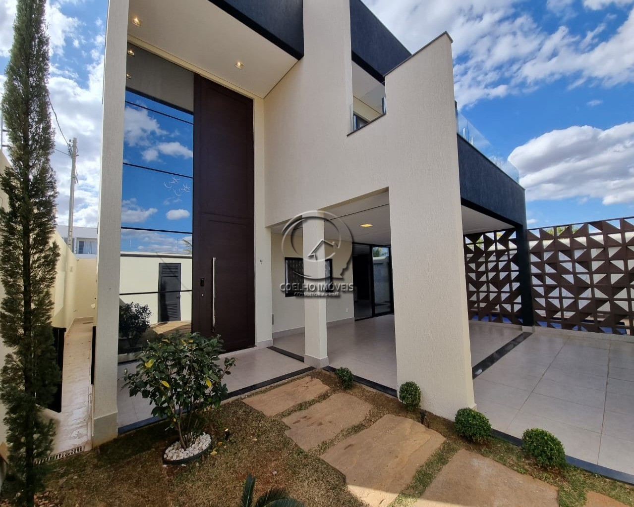 Casa à venda com 3 quartos, 356m² - Foto 3