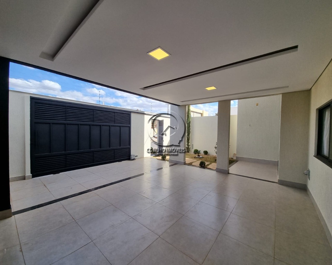 Casa à venda com 3 quartos, 356m² - Foto 5