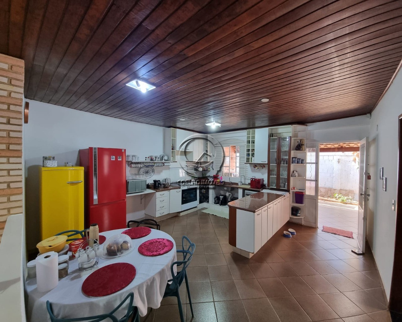 Casa à venda com 3 quartos, 250m² - Foto 31