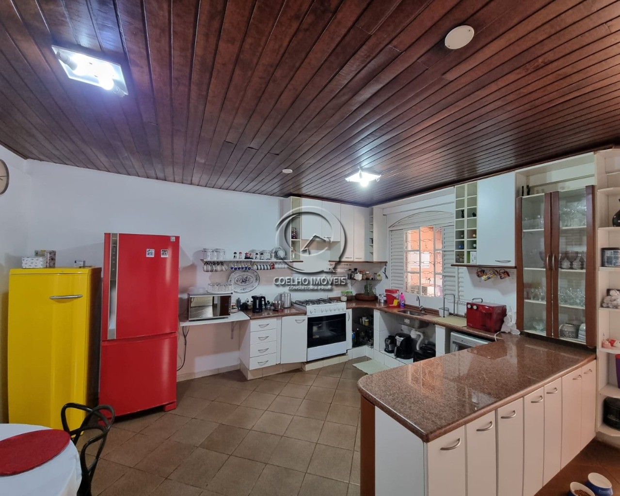 Casa à venda com 3 quartos, 250m² - Foto 32