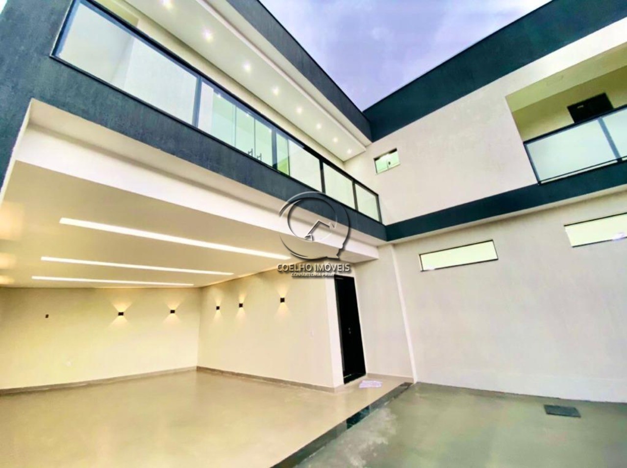 Casa à venda com 3 quartos, 280m² - Foto 2