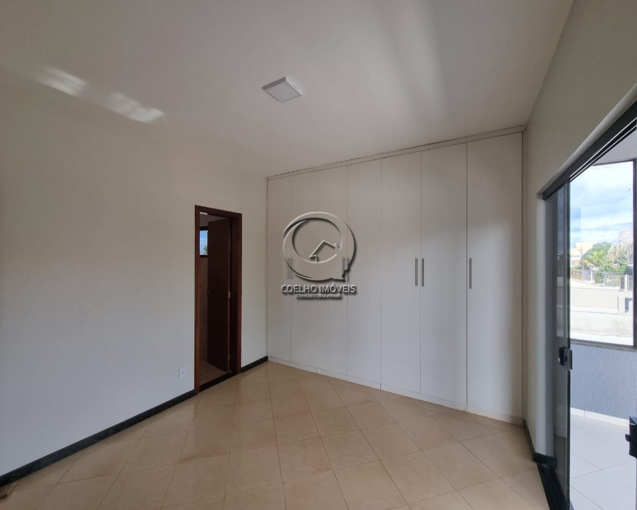 Casa à venda com 3 quartos, 370m² - Foto 26