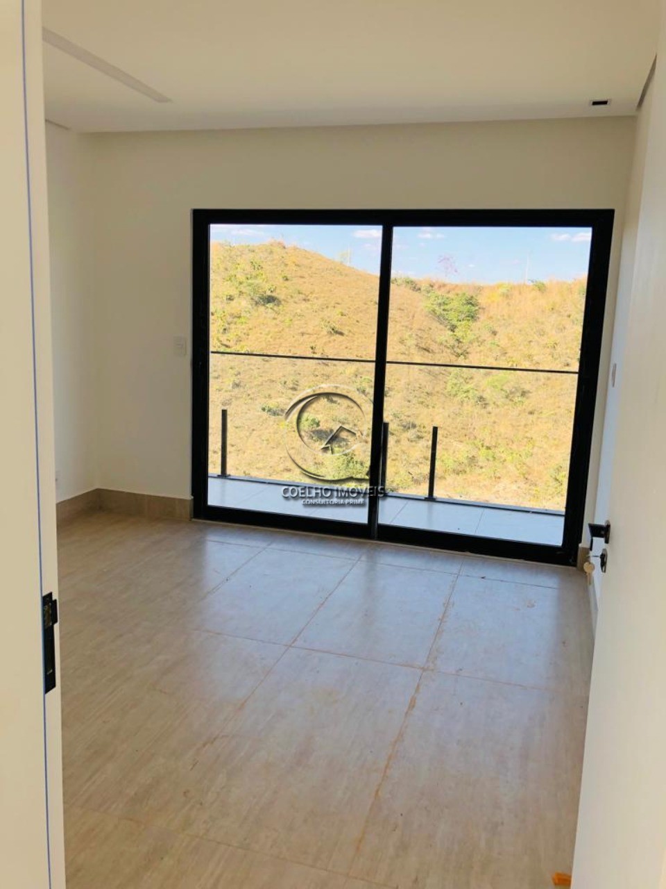 Casa à venda com 4 quartos, 315m² - Foto 9